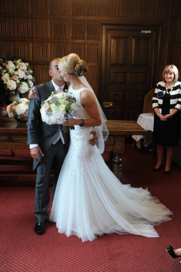 Gosfield Hall - Wedding Flowers by Blooms and Bows (21)