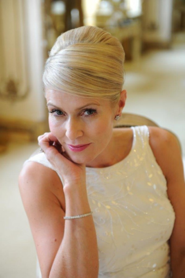 Gosfield Hall - Wedding Flowers by Blooms and Bows (30)