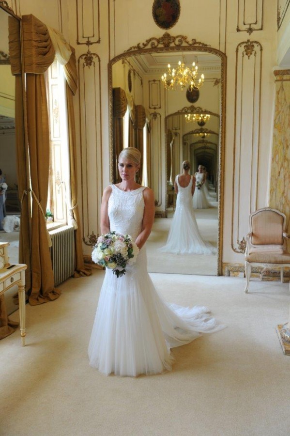 Gosfield Hall - Wedding Flowers by Blooms and Bows (37)