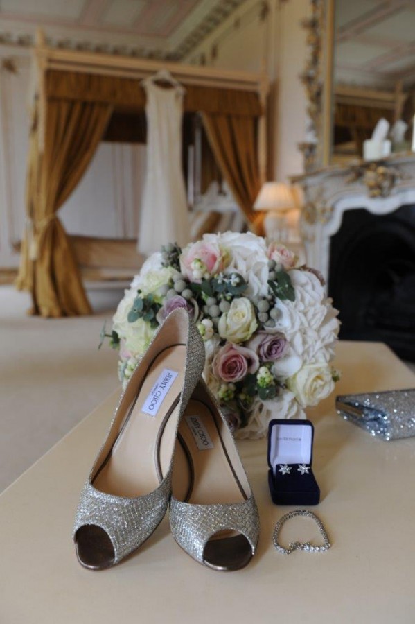 Gosfield Hall - Wedding Flowers by Blooms and Bows (42)