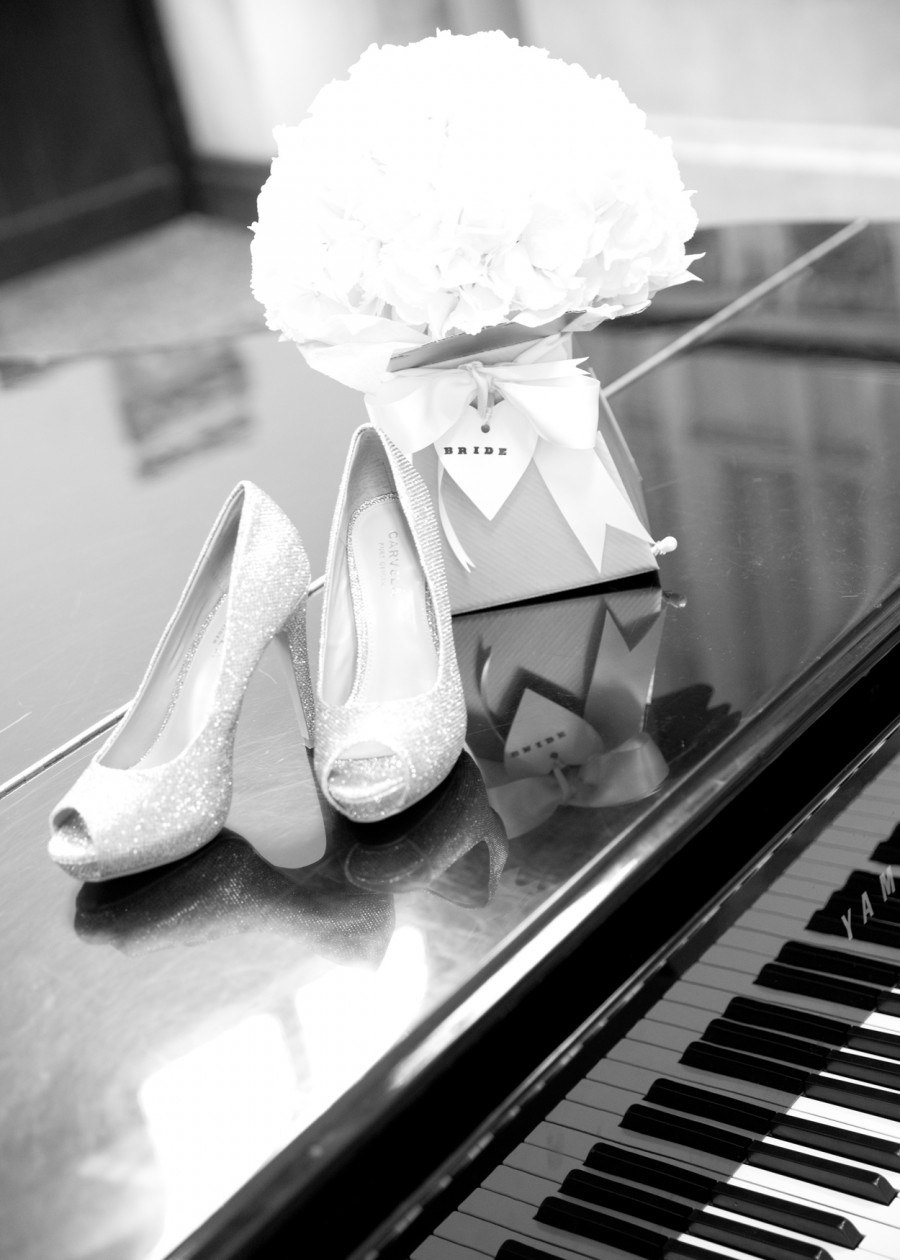 Hanbury Manor - Wedding Flowers by Blooms and Bows