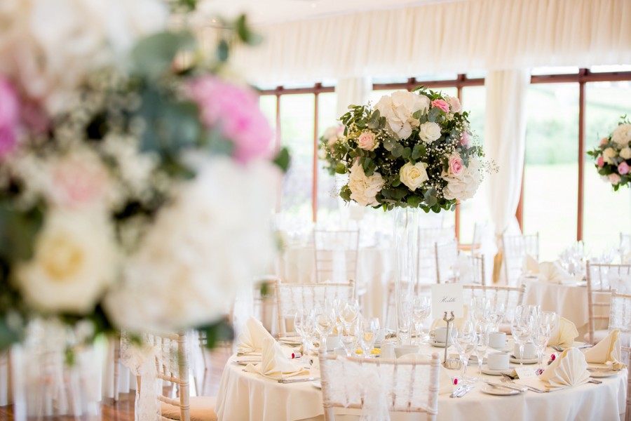 Three Rivers Club - Wedding Flowers by Blooms and Bows